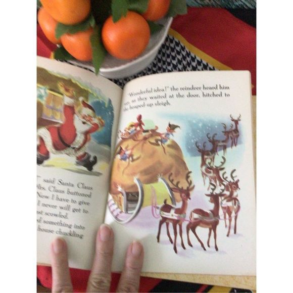 1950 Walt Disney’s “Santa’s Toyshop” Hardback Children’s Book A Little Golden Bo - Picture 9 of 10